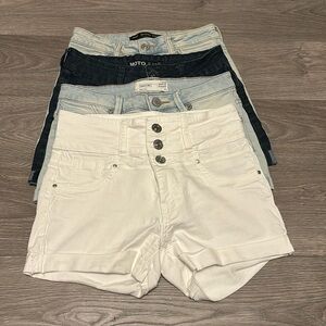 Set of 4 jeans (Ardene, Bershka and Moto Jeans)